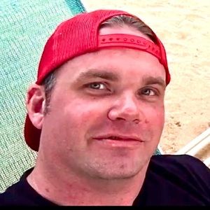 Meet your Posher, Whitney